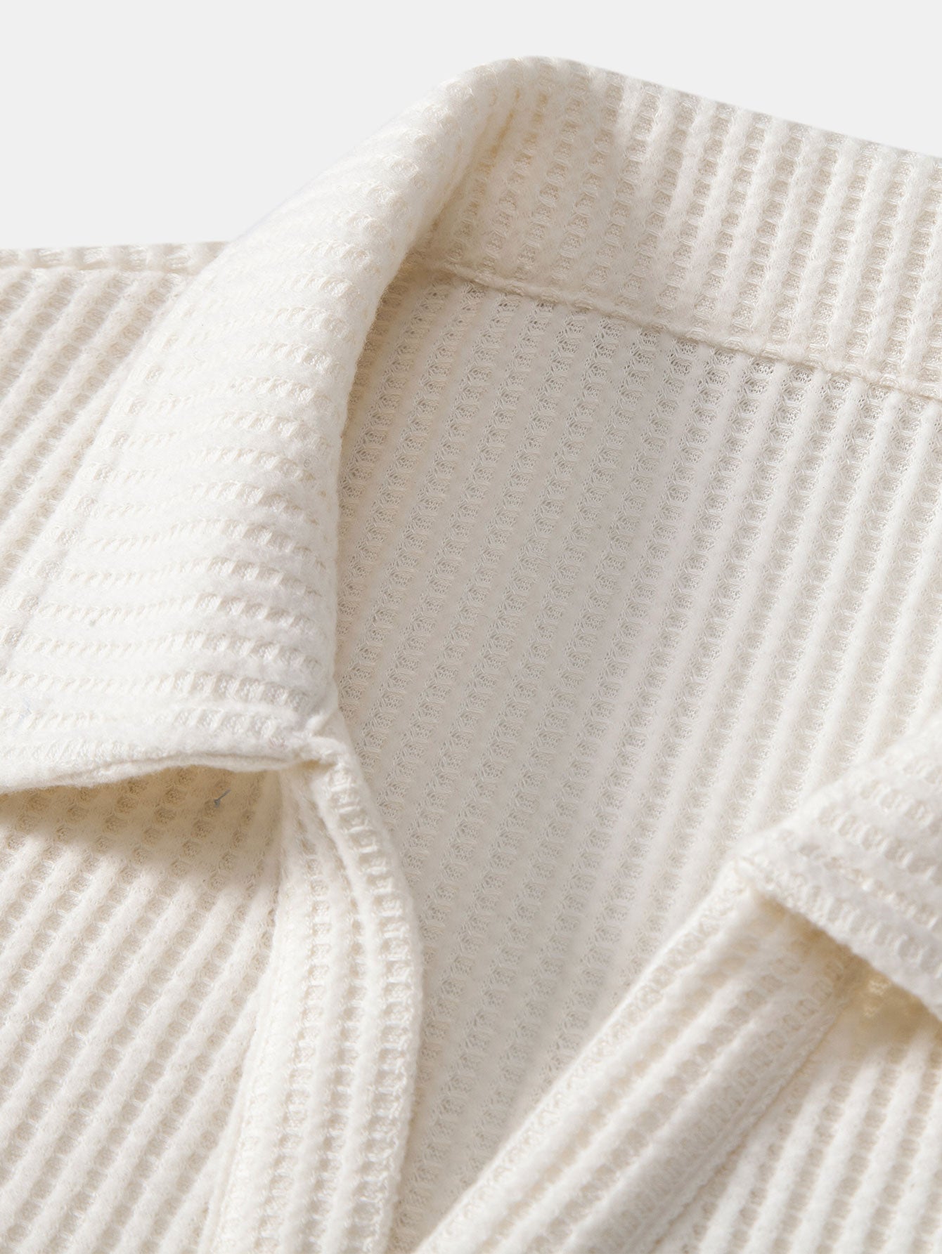 Short Sleeved Waffle V-neck Polo - Naturzy