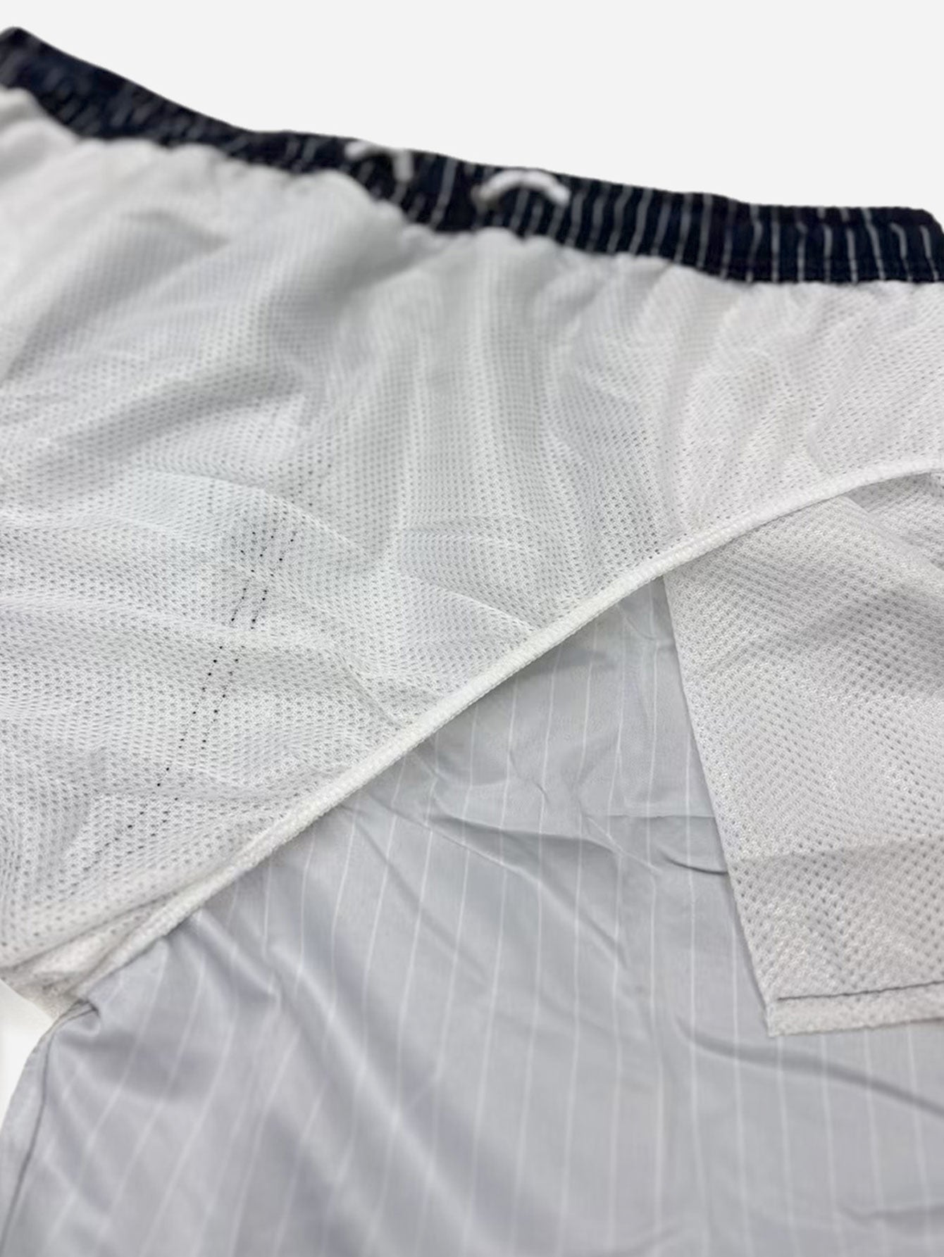 Striped Print Swim Shorts - Naturzy